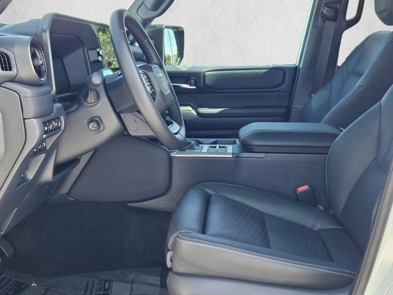 2025 Toyota Land Cruiser 4WD (GS)