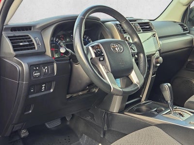 2017 Toyota 4Runner SR5 2WD (Natl)