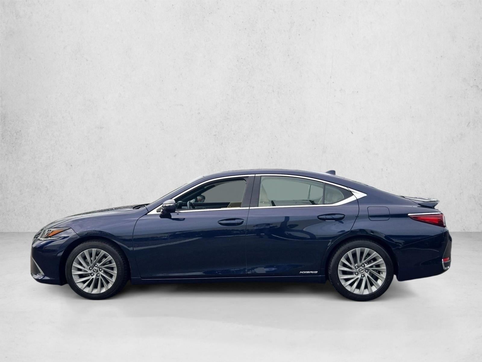 2019 Lexus ES 300h Luxury FWD