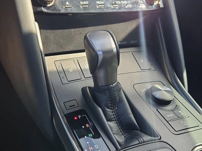 2025 Lexus IS 350 F SPORT Design RWD