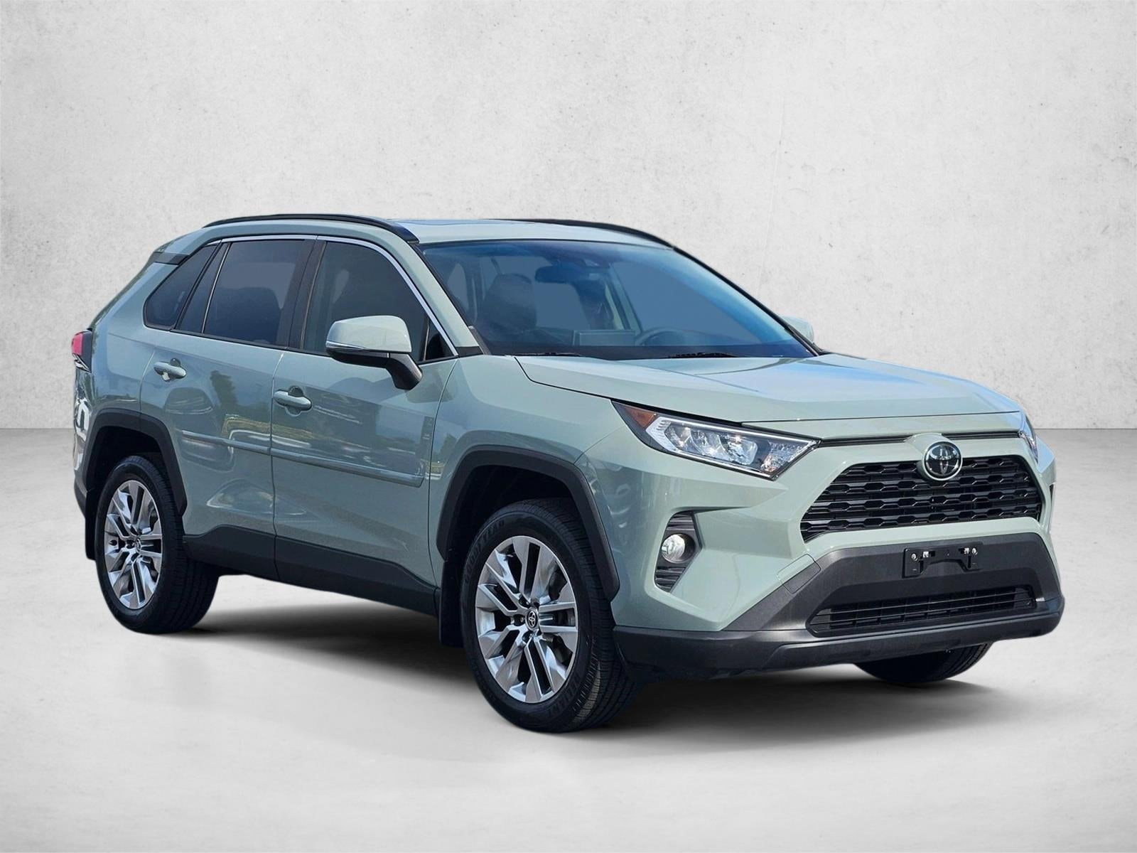 2020 Toyota RAV4 XLE Premium AWD (Natl)