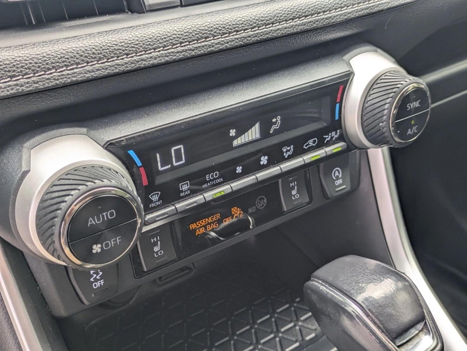 2020 Toyota RAV4 XLE Premium AWD (Natl)