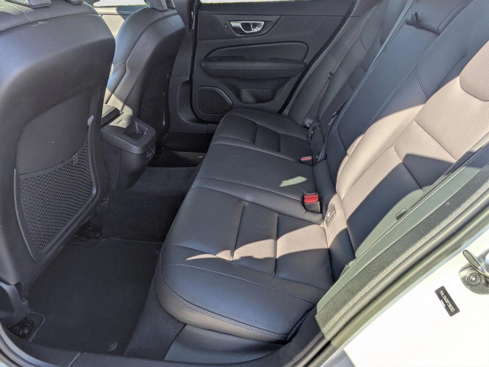 2023 Volvo V60 Cross Country B5 AWD Plus