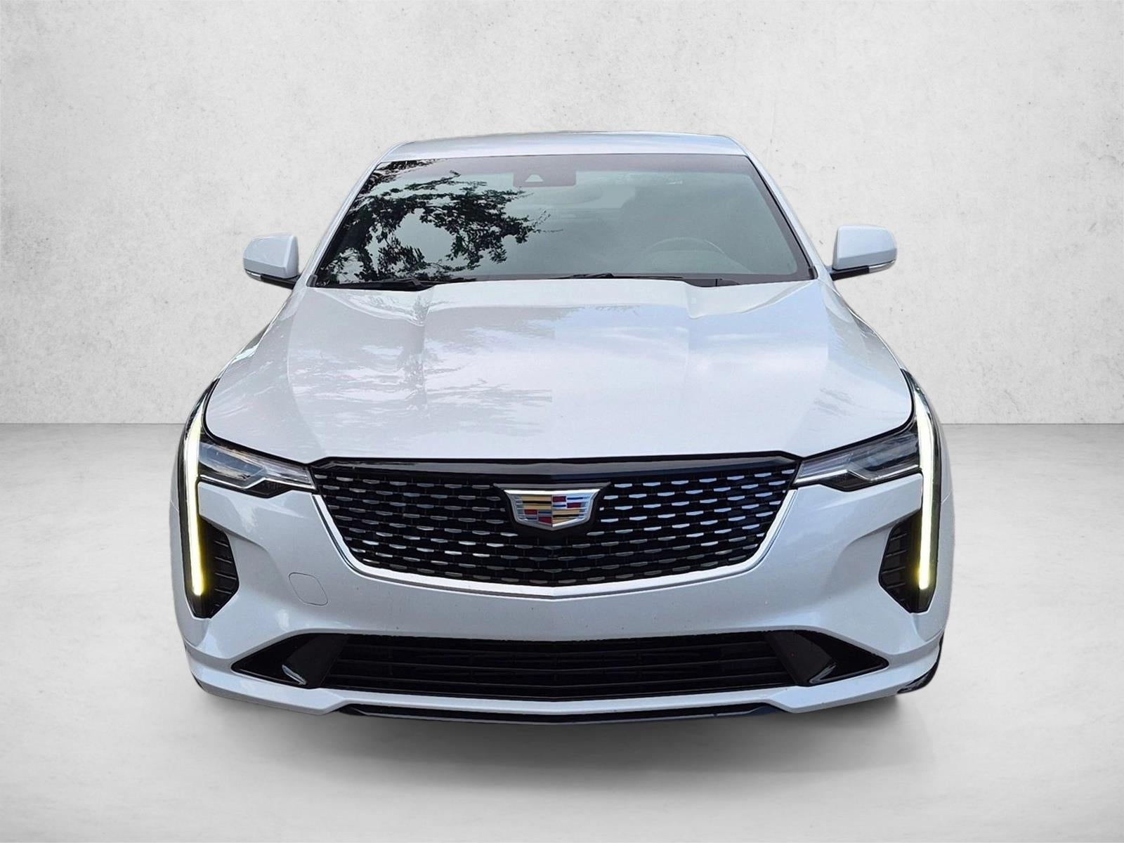 2024 Cadillac CT4 4dr Sdn Luxury