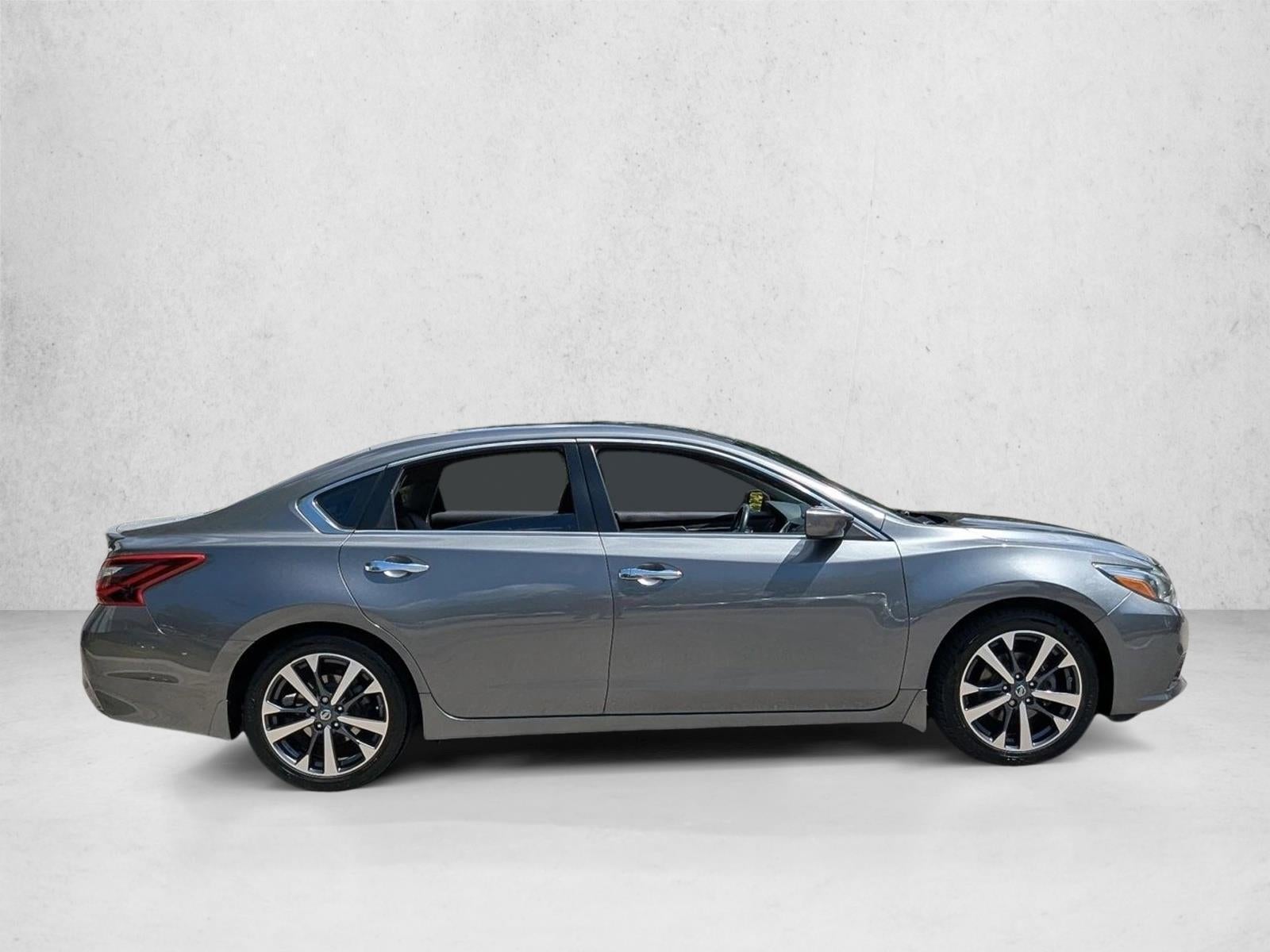 2017 Nissan Altima 2.5 SR Sedan