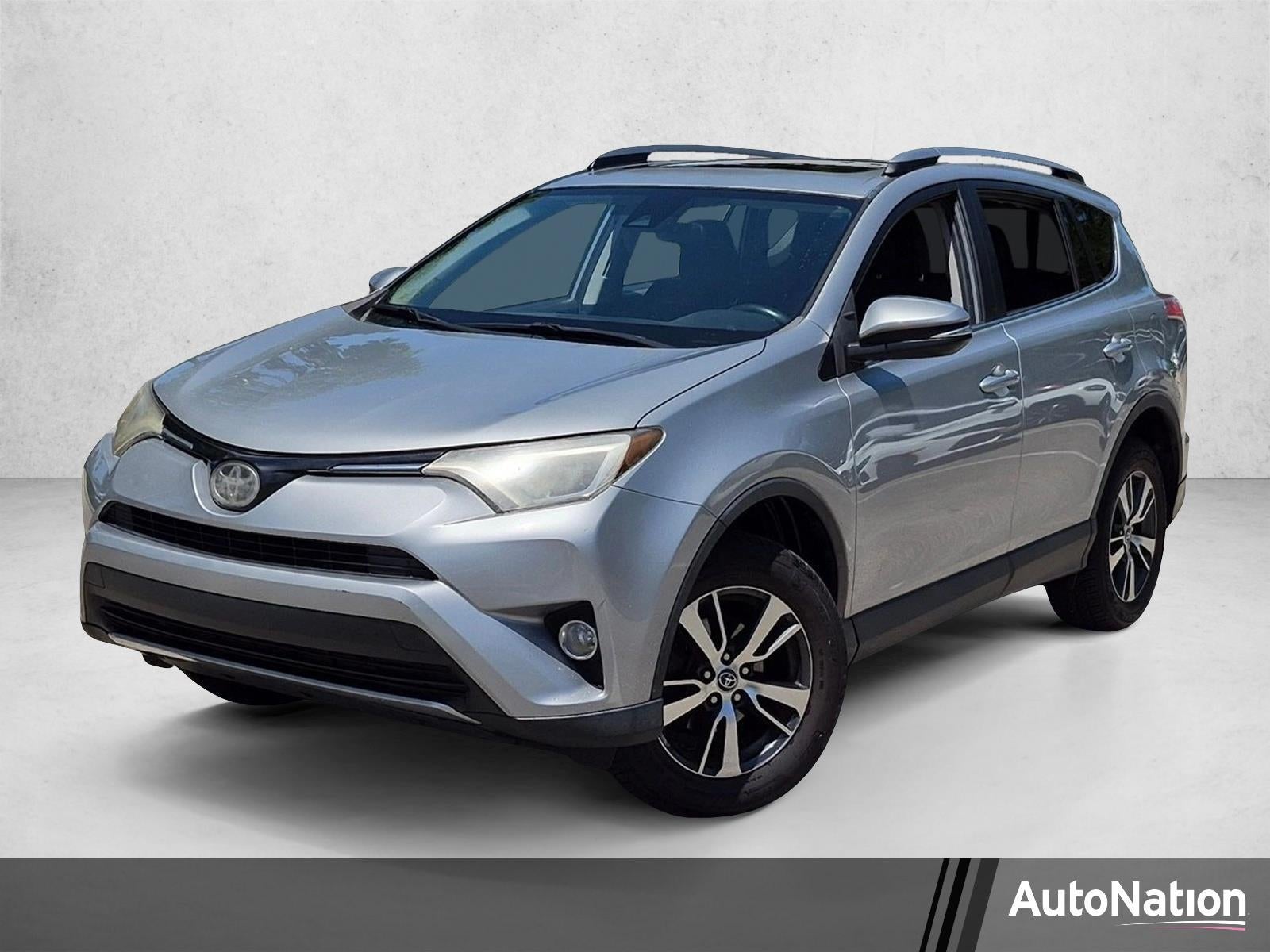 2018 Toyota RAV4 XLE FWD (GS)