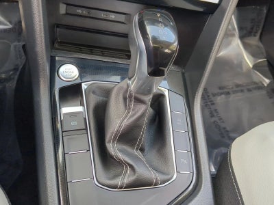 2025 Volkswagen Taos SE FWD