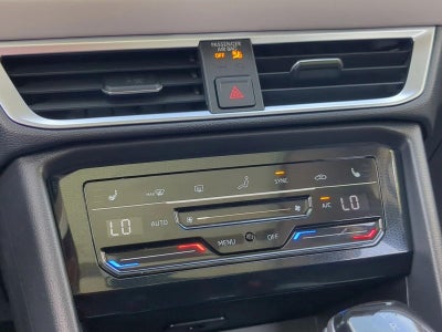 2025 Volkswagen Taos SE FWD