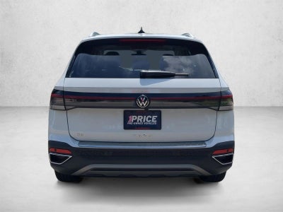 2025 Volkswagen Taos SE FWD