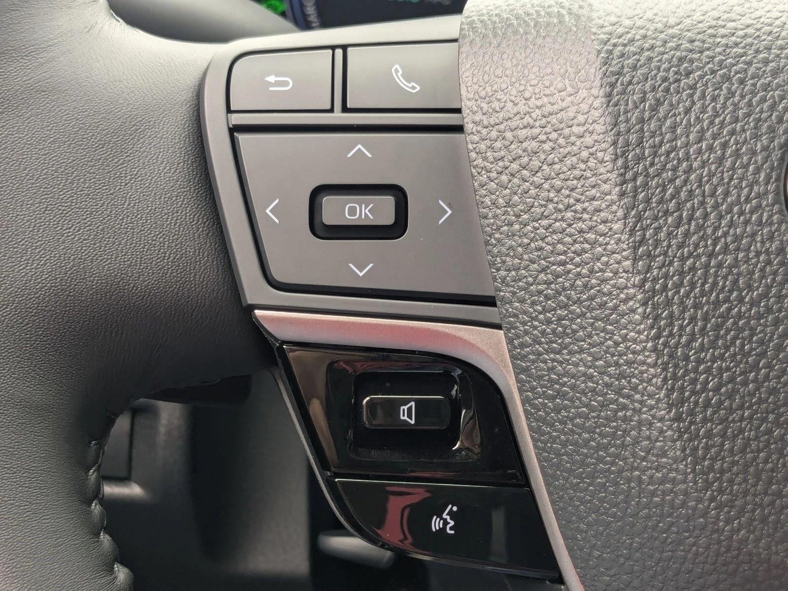 2026 Toyota Camry XSE (Natl)