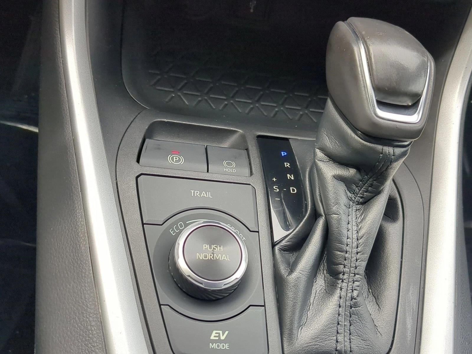 2022 Toyota RAV4 Hybrid SE AWD (Natl)