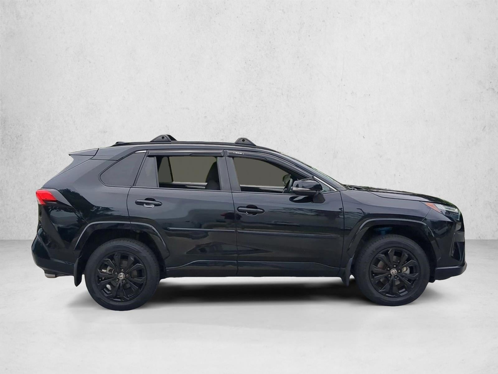 2022 Toyota RAV4 Hybrid SE AWD (Natl)