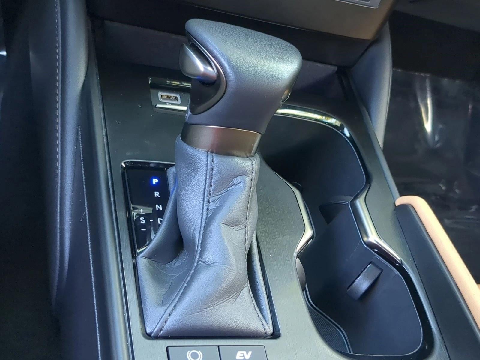 2025 Lexus ES 300h FWD