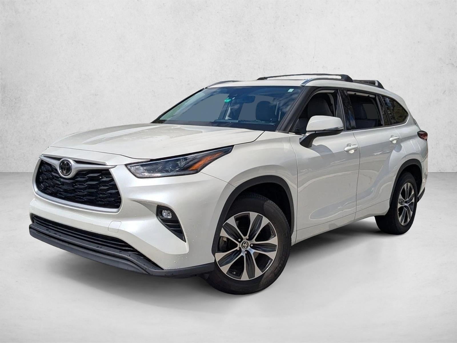 2021 Toyota Highlander XLE FWD (Natl)