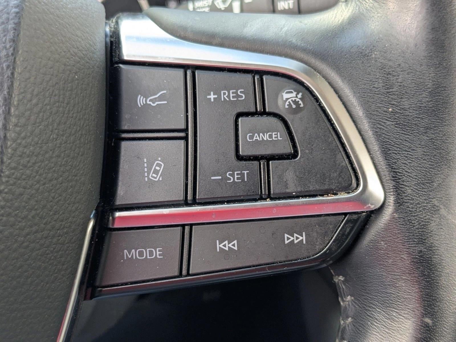 2021 Toyota Highlander XLE FWD (Natl)