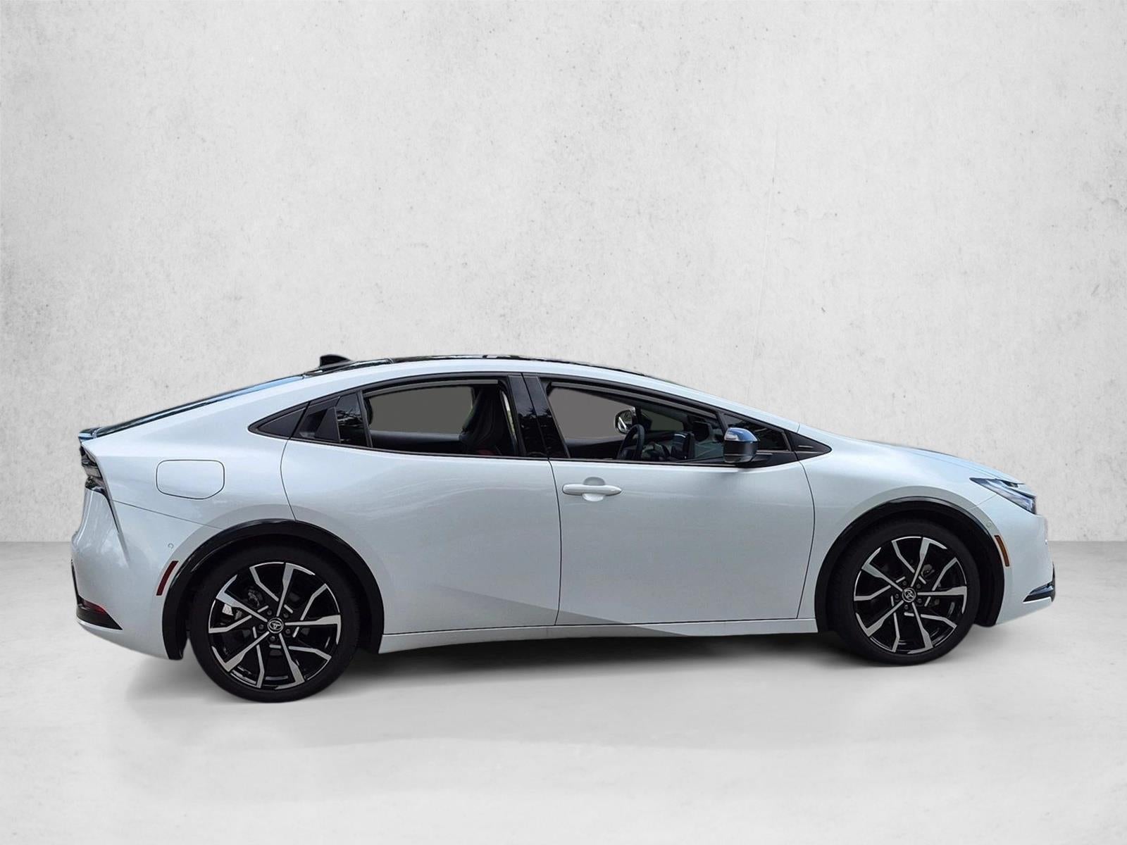 2026 Toyota Prius Plug-In Hybrid XSE Premium (Natl)