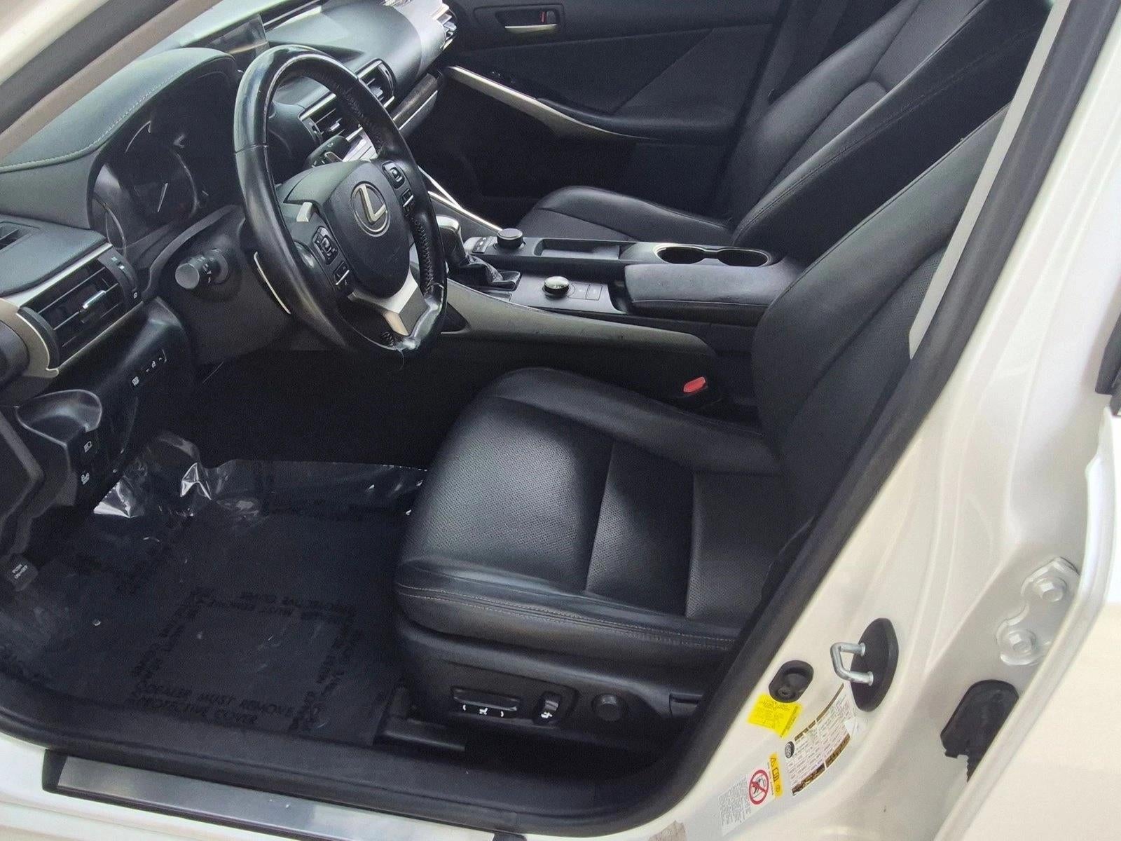 2018 Lexus IS 300 RWD