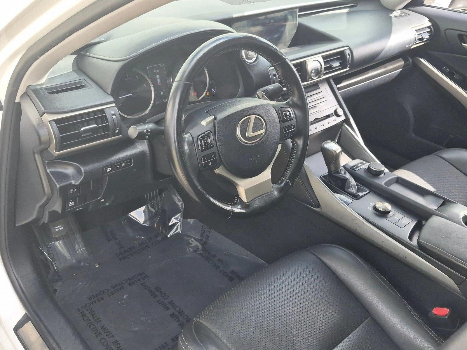 2018 Lexus IS 300 RWD
