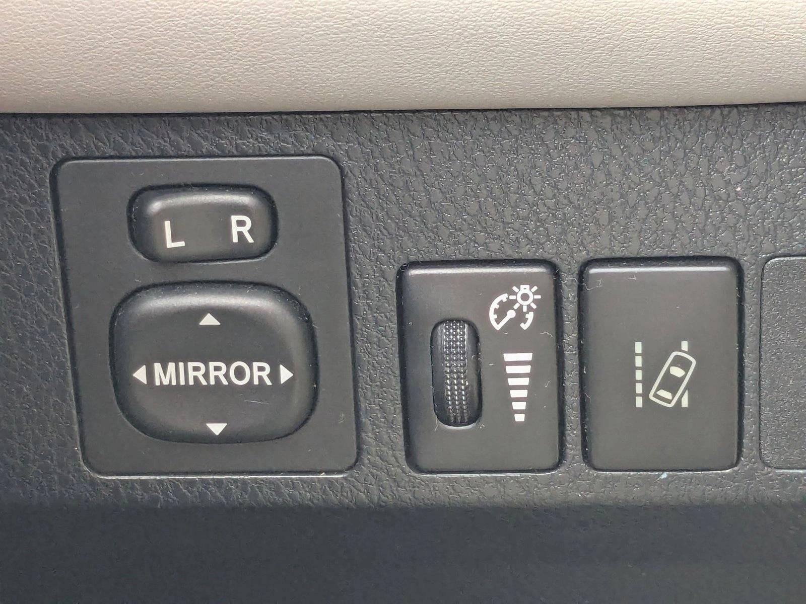 2017 Toyota RAV4 XLE AWD (Natl)