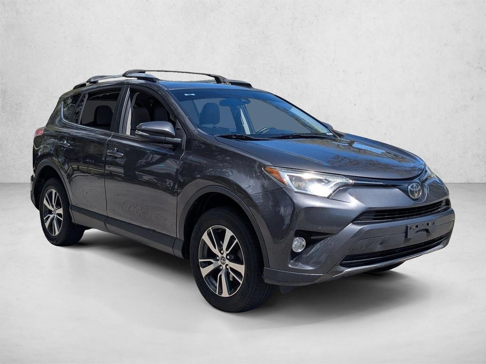 2017 Toyota RAV4 XLE AWD (Natl)