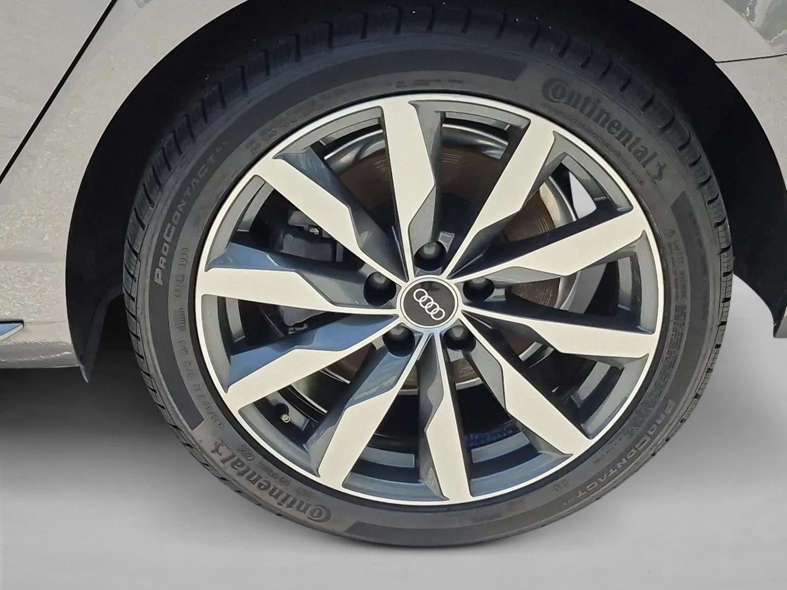 2022 Audi A4 Sedan Premium 40 TFSI quattro