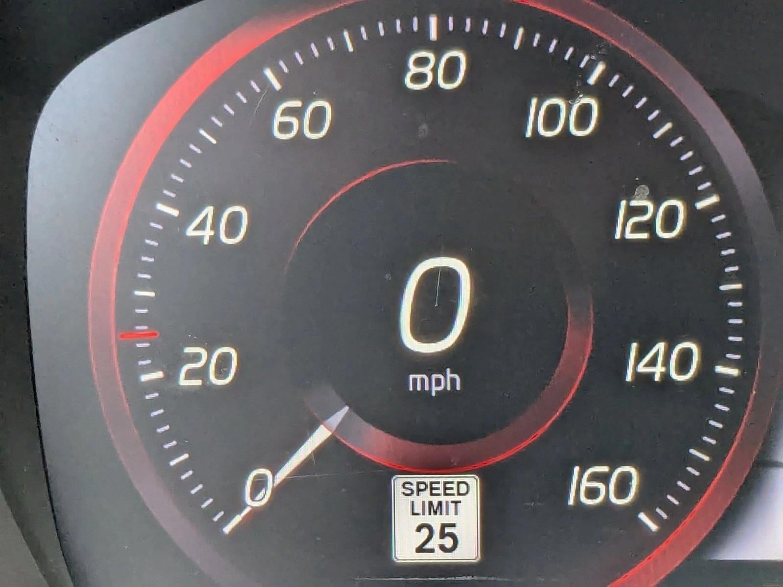 2019 Volvo XC40 T5 AWD Momentum