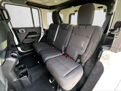 2022 Jeep Wrangler Unlimited Sahara 4x4