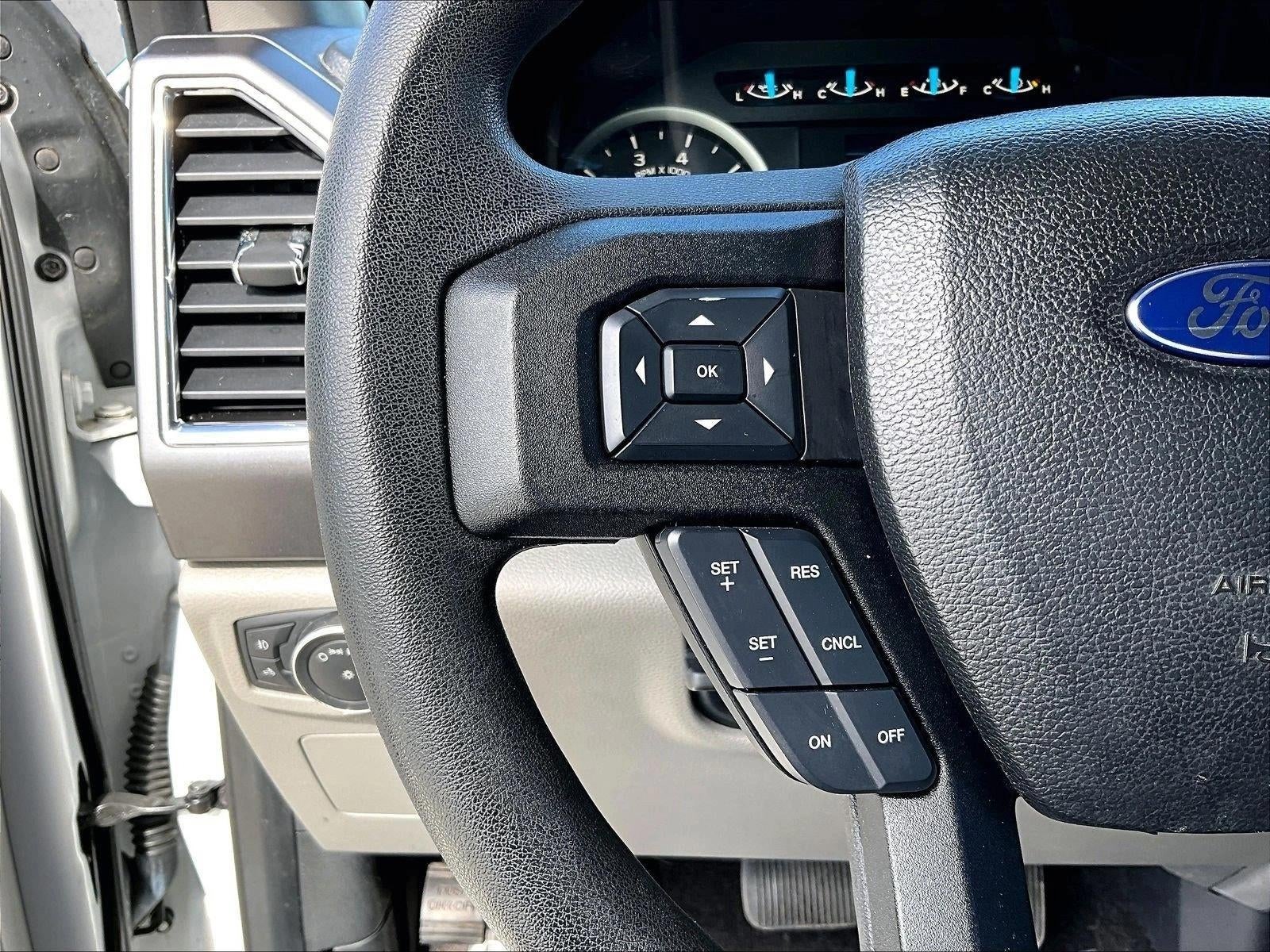 2016 Ford F-150 2WD SuperCrew 5-1/2 Ft Box XLT