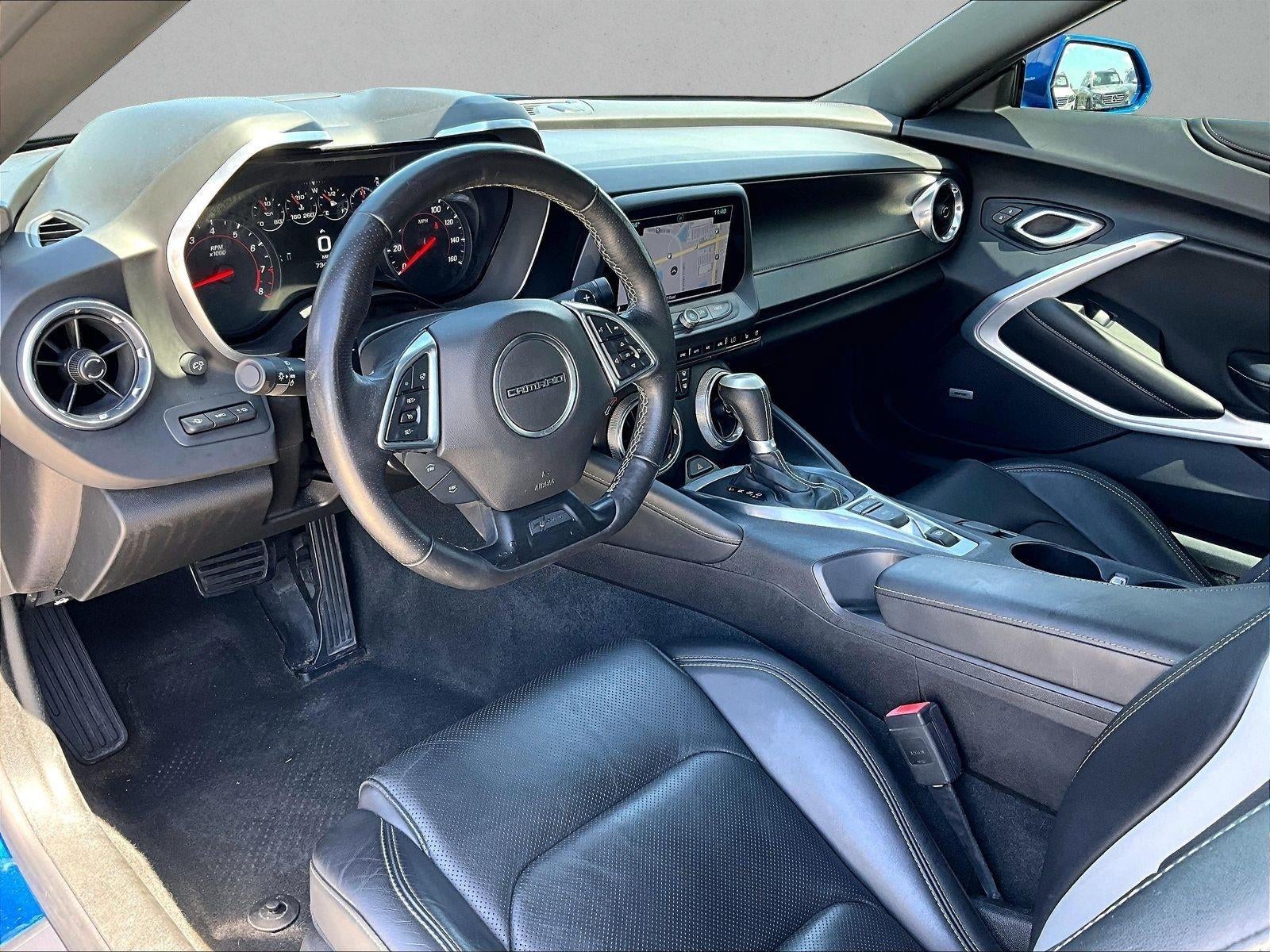 2017 Chevrolet Camaro 2dr Convertible 2LT