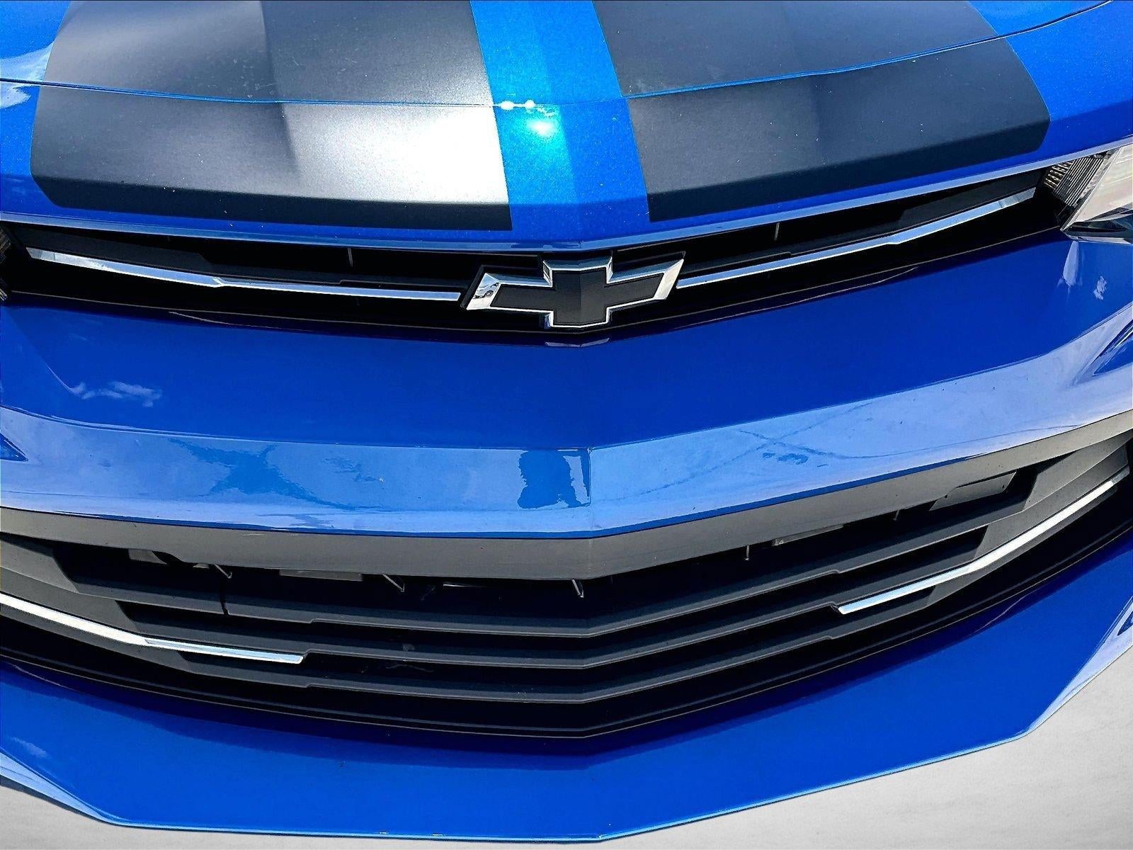 2017 Chevrolet Camaro 2dr Convertible 2LT