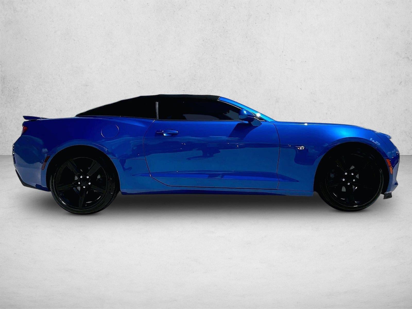 2017 Chevrolet Camaro 2dr Convertible 2LT