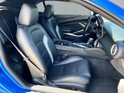 2017 Chevrolet Camaro 2dr Convertible 2LT