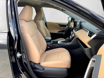 2021 Toyota RAV4 LE FWD (GS)