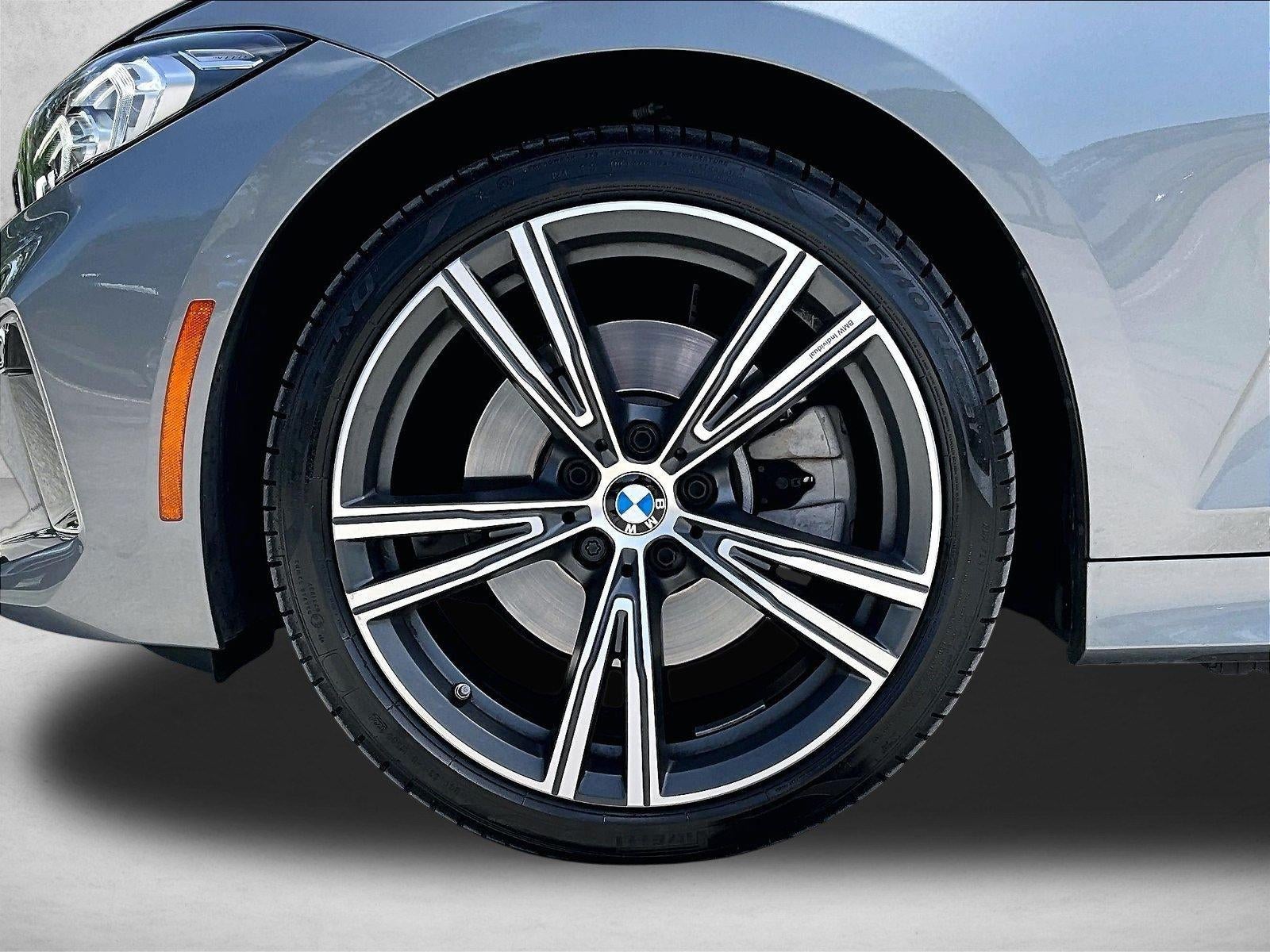 2024 BMW 330i Sedan
