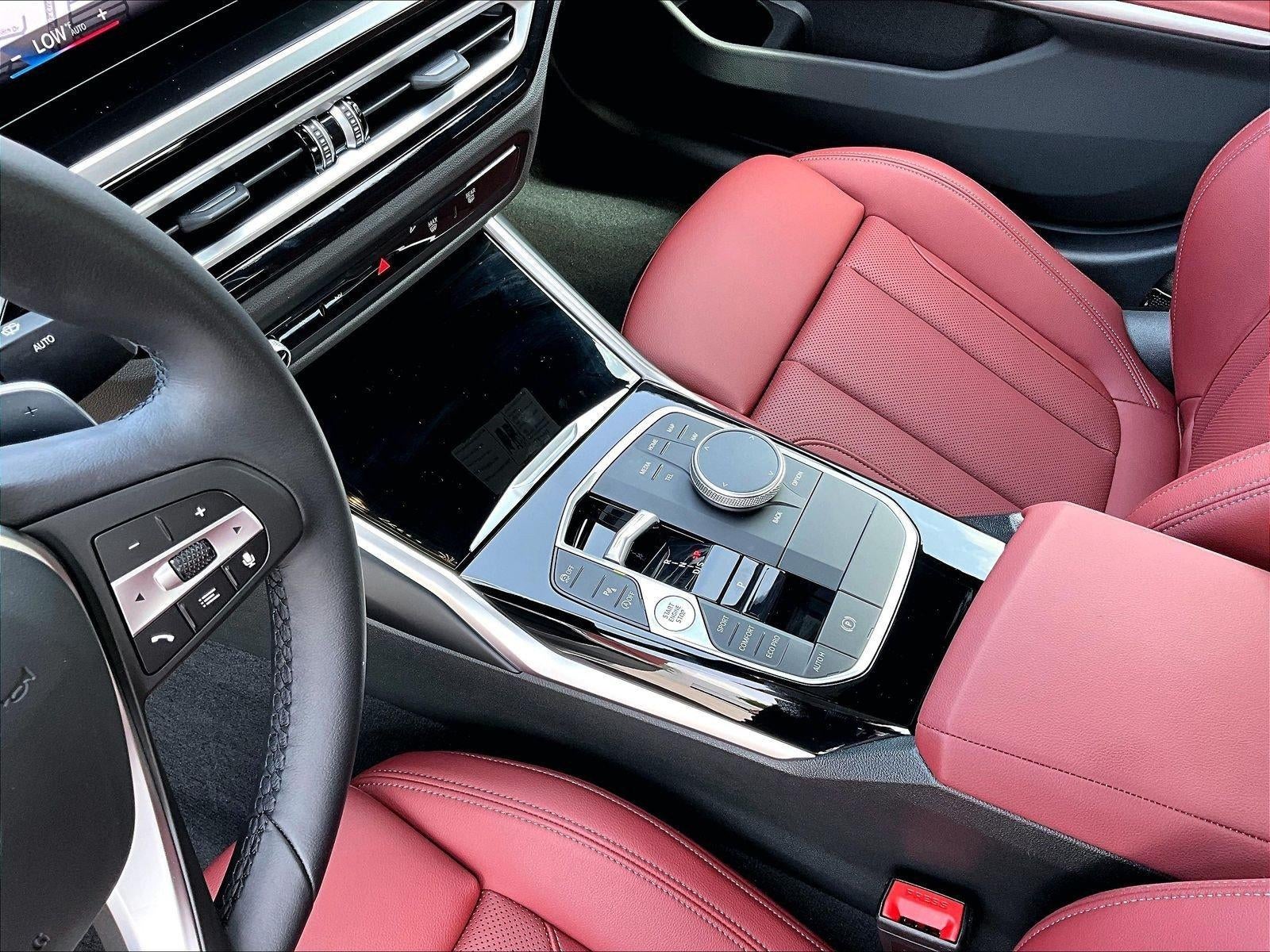 2024 BMW 330i Sedan