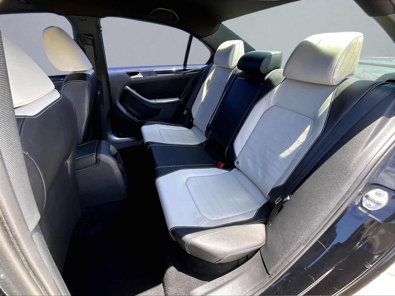 2015 Volkswagen Jetta 4dr Auto 1.8T Sport PZEV Sedan