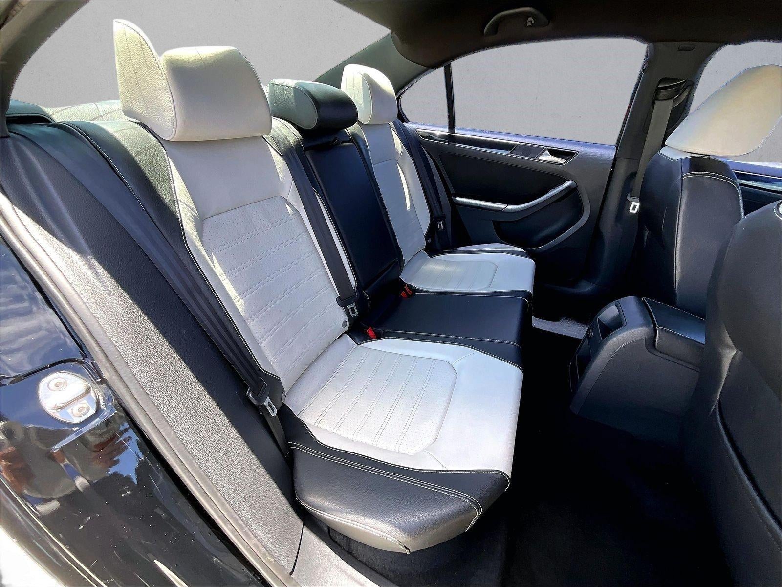 2015 Volkswagen Jetta 4dr Auto 1.8T Sport PZEV Sedan