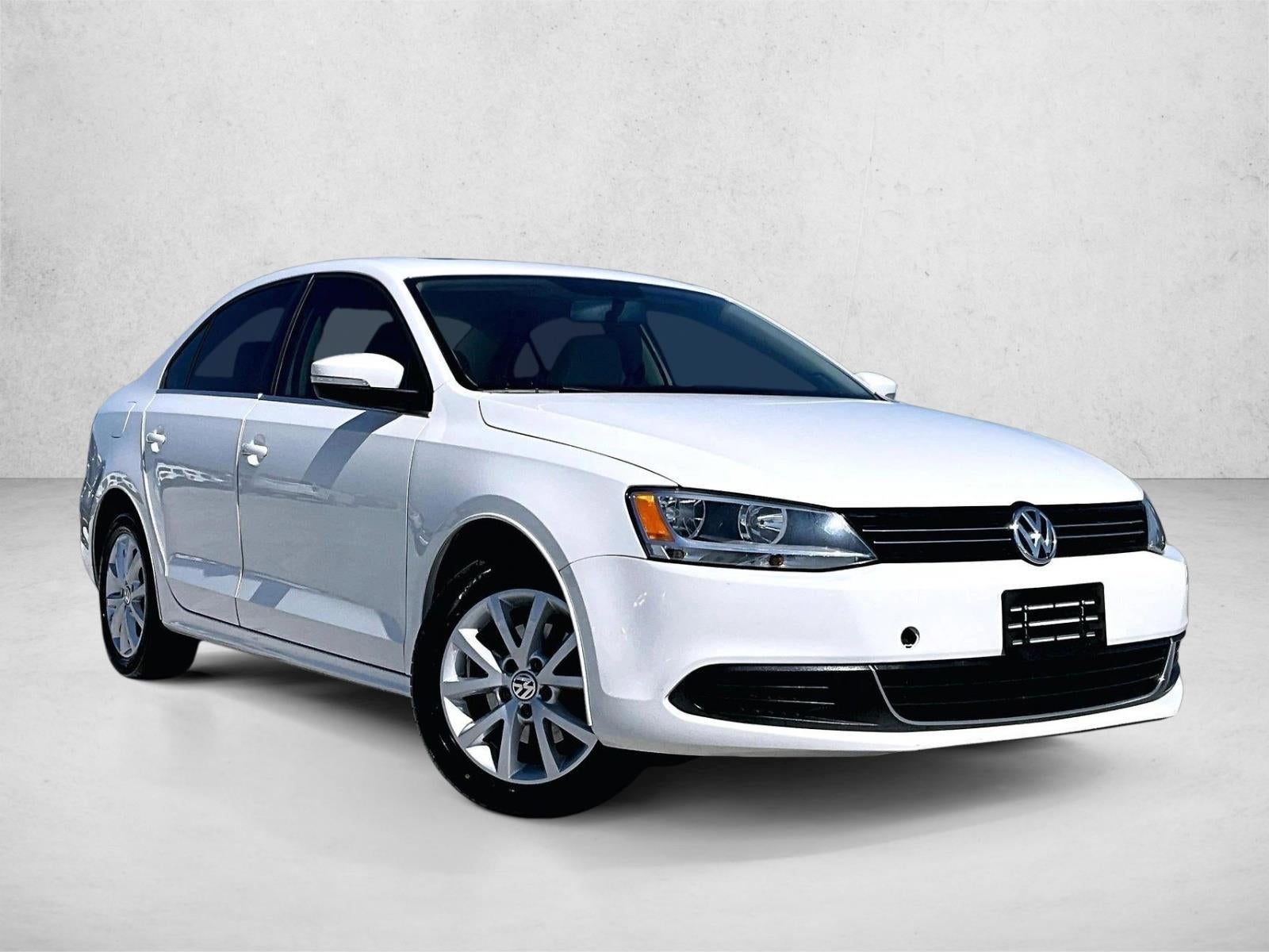 2013 Volkswagen Jetta 4dr Auto SE with Convenience Sedan