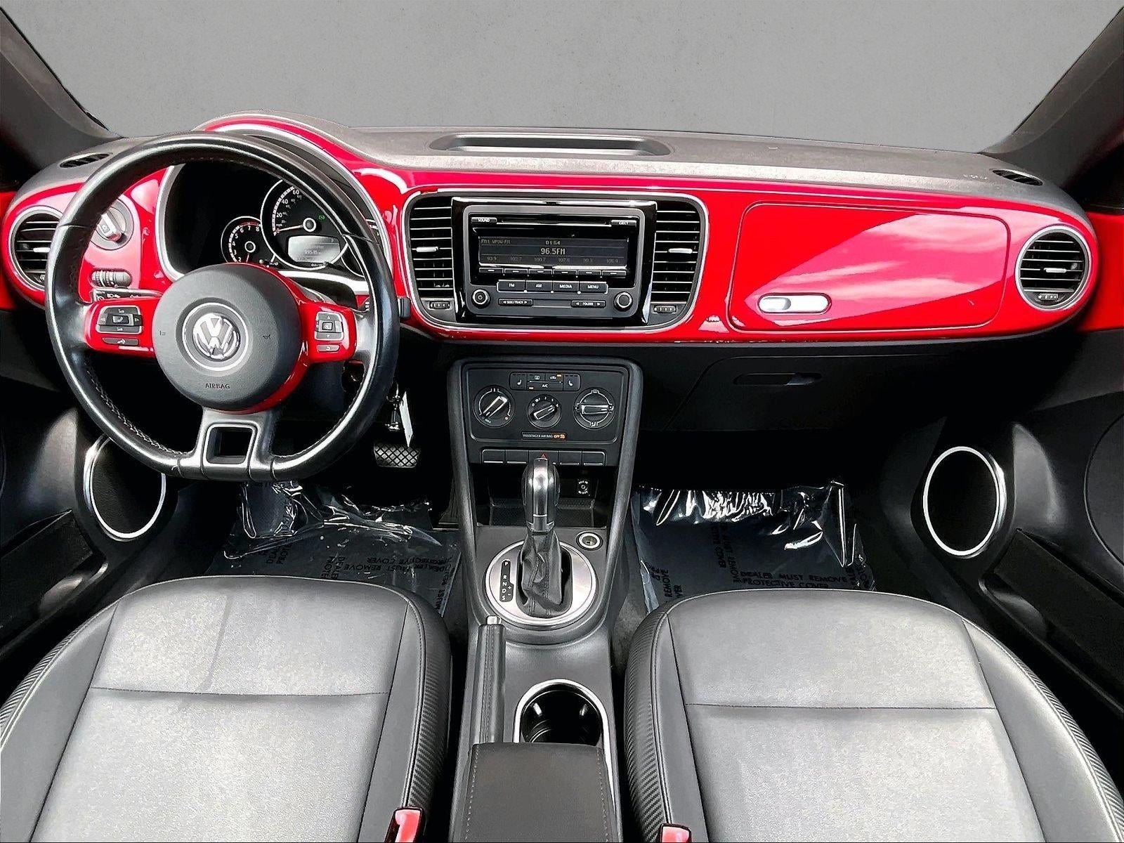 2015 Volkswagen Beetle 2dr Auto 1.8T