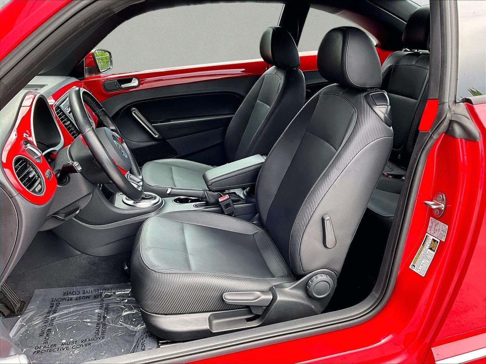 2015 Volkswagen Beetle 2dr Auto 1.8T