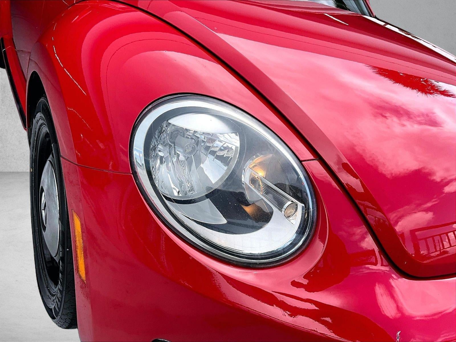 2015 Volkswagen Beetle 2dr Auto 1.8T