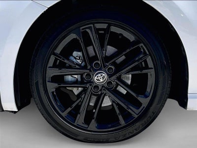2025 Toyota Camry SE (Natl)