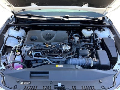 2025 Toyota Camry SE (Natl)