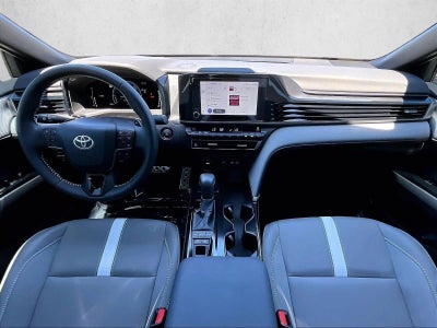 2025 Toyota Camry SE (Natl)