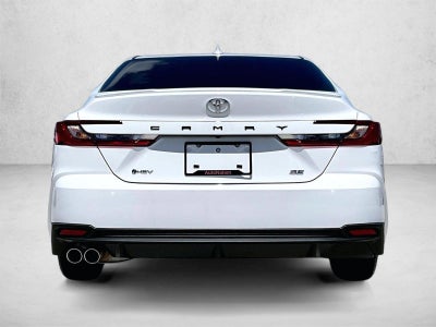 2025 Toyota Camry SE (Natl)