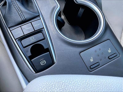 2023 Toyota Camry XLE Auto (SE)