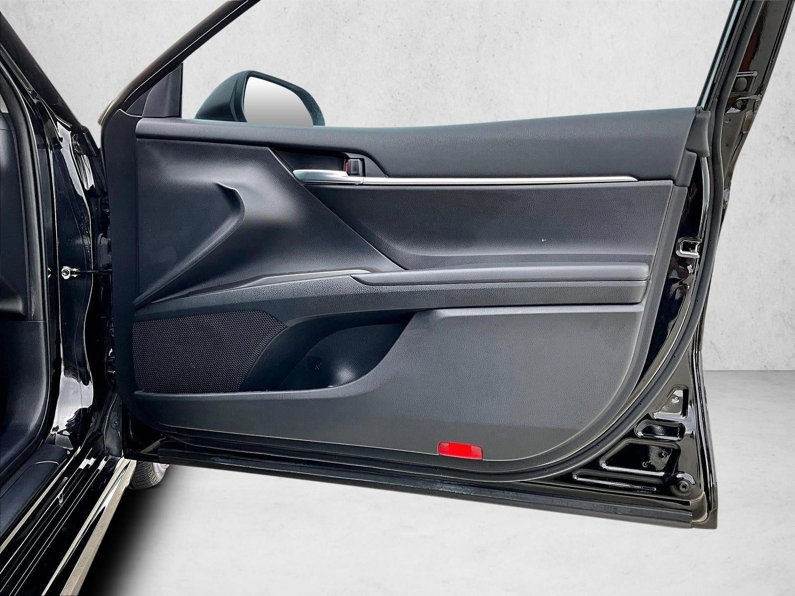 2023 Toyota Camry SE Auto (Natl)