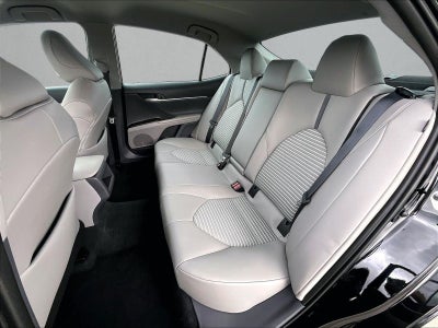 2024 Toyota Camry SE Auto (SE)