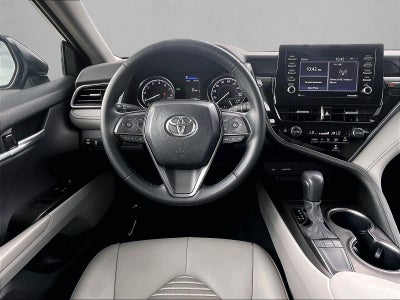 2024 Toyota Camry SE Auto (SE)