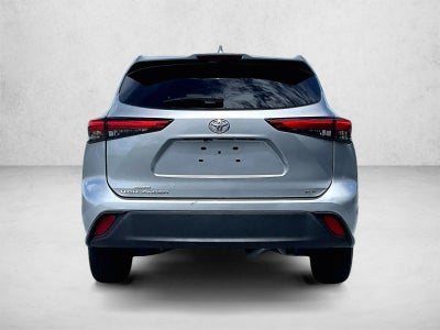 2022 Toyota Highlander XLE FWD (Natl)
